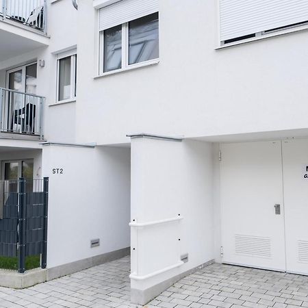 Modern Apartment With Balcony Near City Center Vienna Exterior photo
