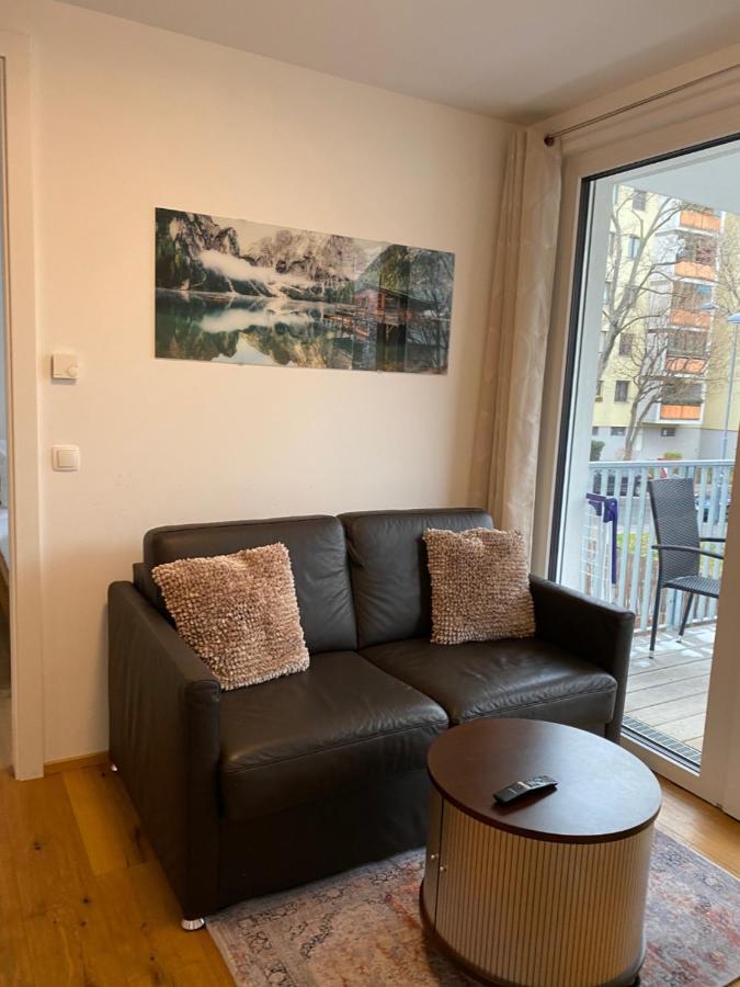 Modern Apartment With Balcony Near City Center Vienna Exterior photo