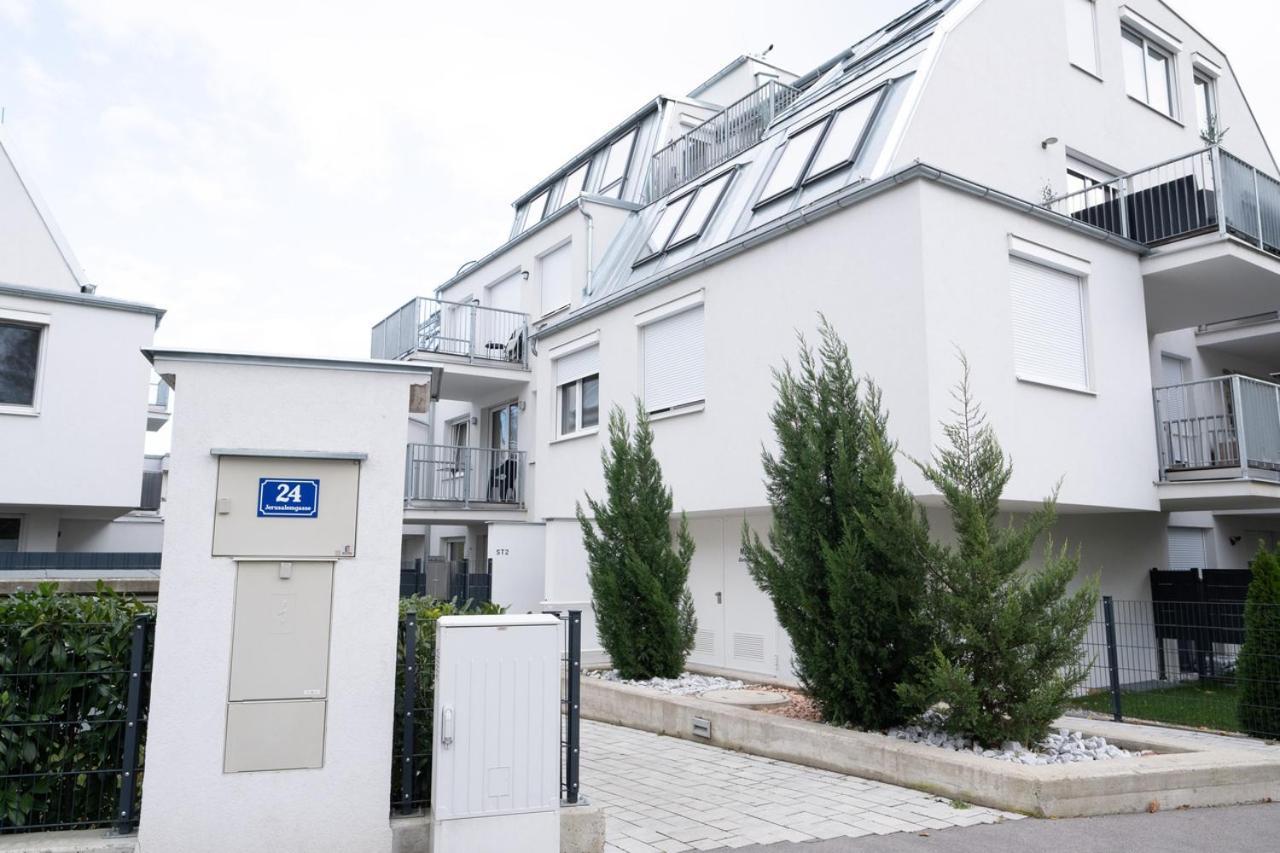Modern Apartment With Balcony Near City Center Vienna Exterior photo